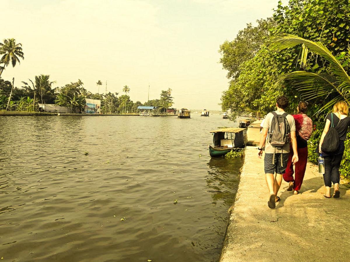 Aham Yoga Nest Bed and Breakfast Alappuzha Exterior foto